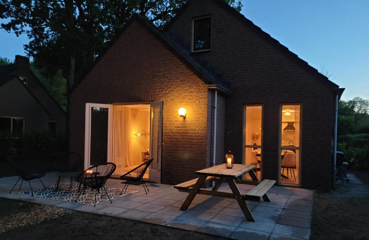 Retro Chic Wellness Met Hottub & Sauna Ewijk 외부 사진